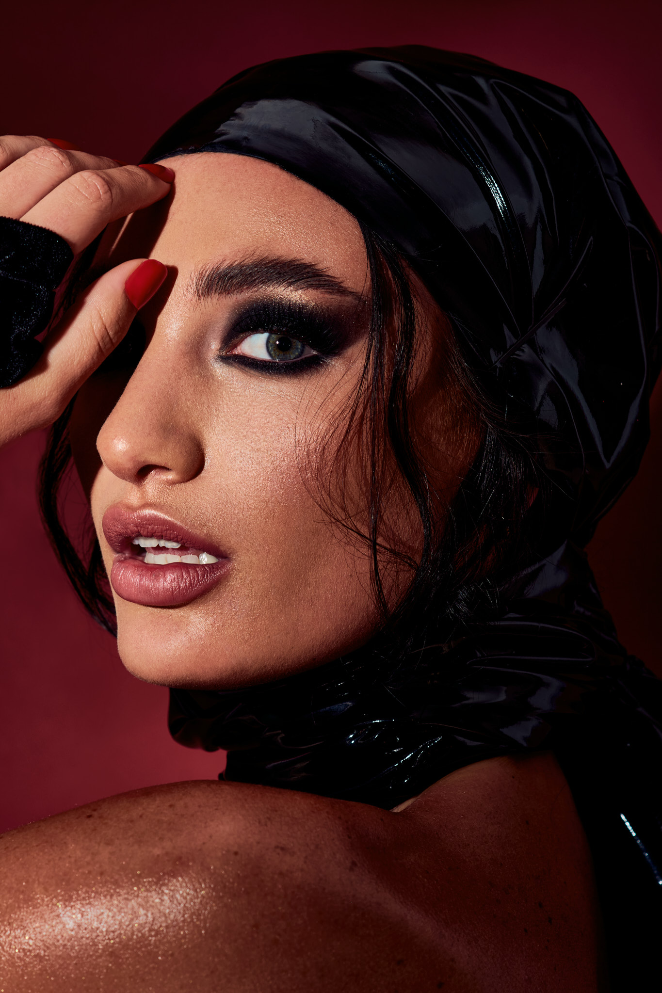 beauty editorial portrait model with black hat studio portrait